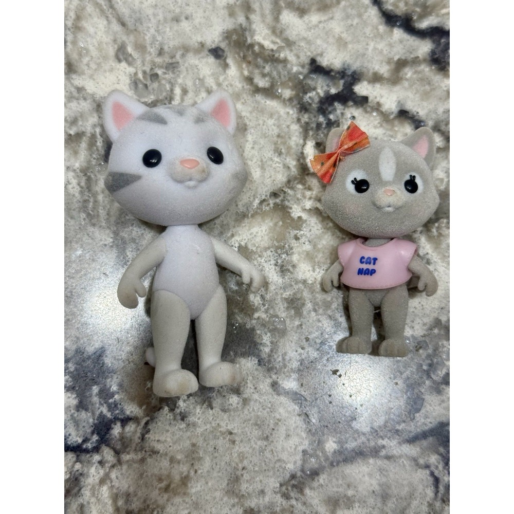 Honey Bee Acres Playground Friends Family Miniature Dolls Cat Kittens Set Of 2